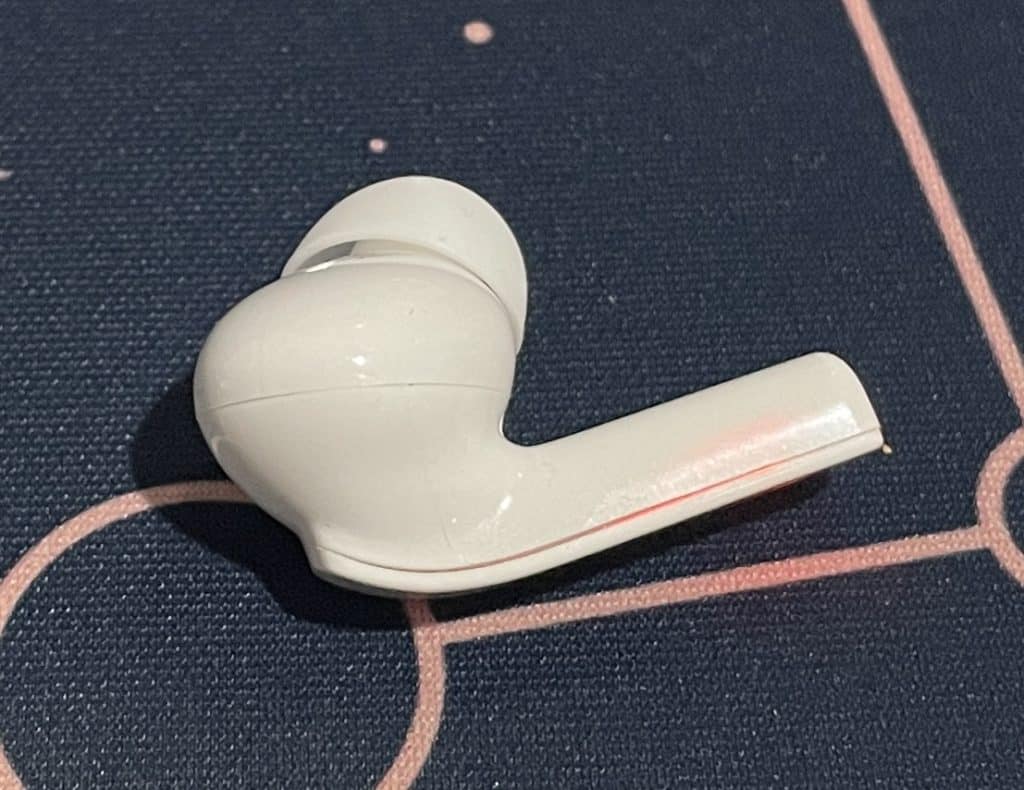 iLive Truly Wireless Noise Cancelling Earbuds (IAEBT411) Review 9 4